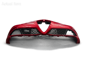 Alfa Romeo Giulia Quadrifoglio Front Bumper - Rosso Etna - Take Off Alfa Romeo Giulia Quadrifoglio Front Bumper - Rosso Etna - Take Off