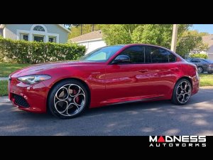 Alfa Romeo Giulia Side Trim Kit - Quadrifoglio Style - Carbon Fiber Alfa Romeo Giulia Side Trim Kit - Quadrifoglio Style - Carbon Fiber