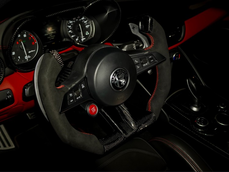 Alfa Romeo Stelvio Carbon Fiber Steering Wheel - F1 Style - QV Models