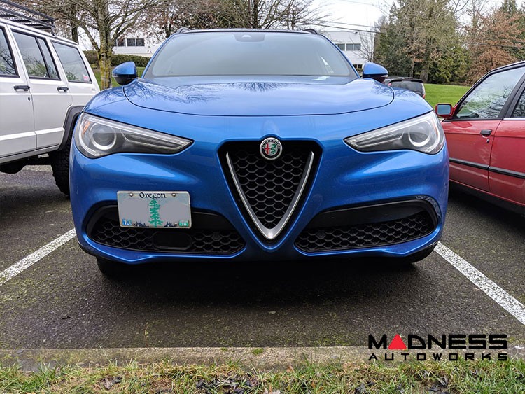 Alfa Romeo Stelvio License Plate Mount - Platypus
