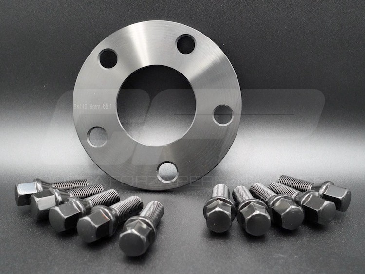 Alfa Romeo Giulia Wheel Spacers - CFP - 5mm - Black - set of 2 w/ extended bolts