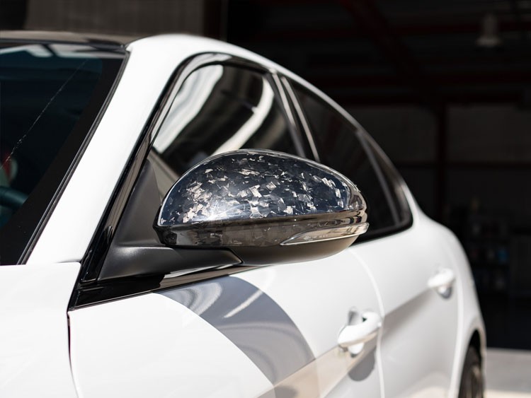 Alfa Romeo Giulia Mirror Covers - Carbon Fiber - Caps - Feroce Carbon - Forged Carbon