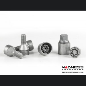 Alfa Romeo 4C Wheel Locks - Farad - Silver - Starlock