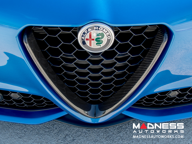 Alfa Romeo Giulia Quadrifoglio (QV) Fender Badge Cover - Carbon Fiber -  Biscione for Alfa Romeo